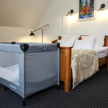 Hotel Kraina Jezior *