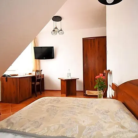 Kraina Jezior Hotel *